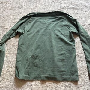 Lululemon Crop Sz 8 Tidewater teal